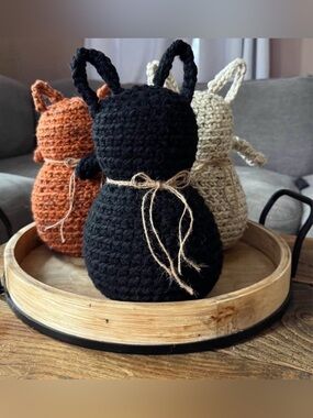 Crochet farmhouse cat home decor